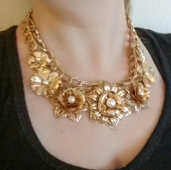 Gold & Pearl Floral Statement Necklace - Picture 4 of 7